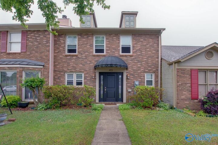 Property Photo:  413 Springview Street  AL 35601 