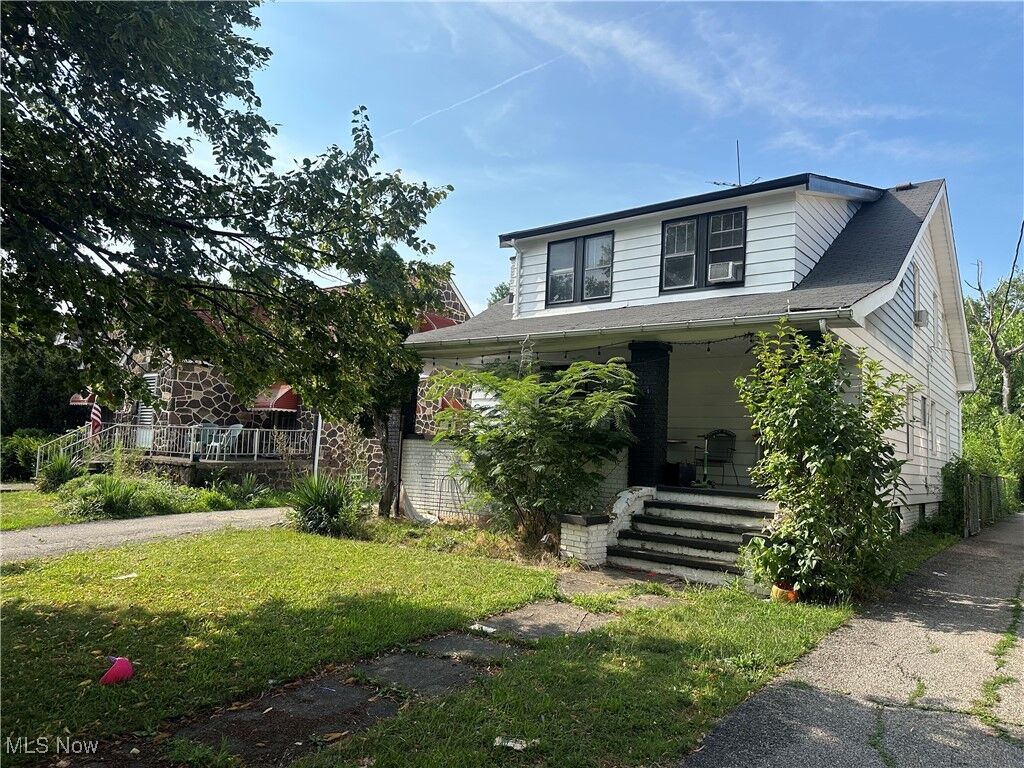 Property Photo:  8115 Bancroft Avenue  OH 44105 
