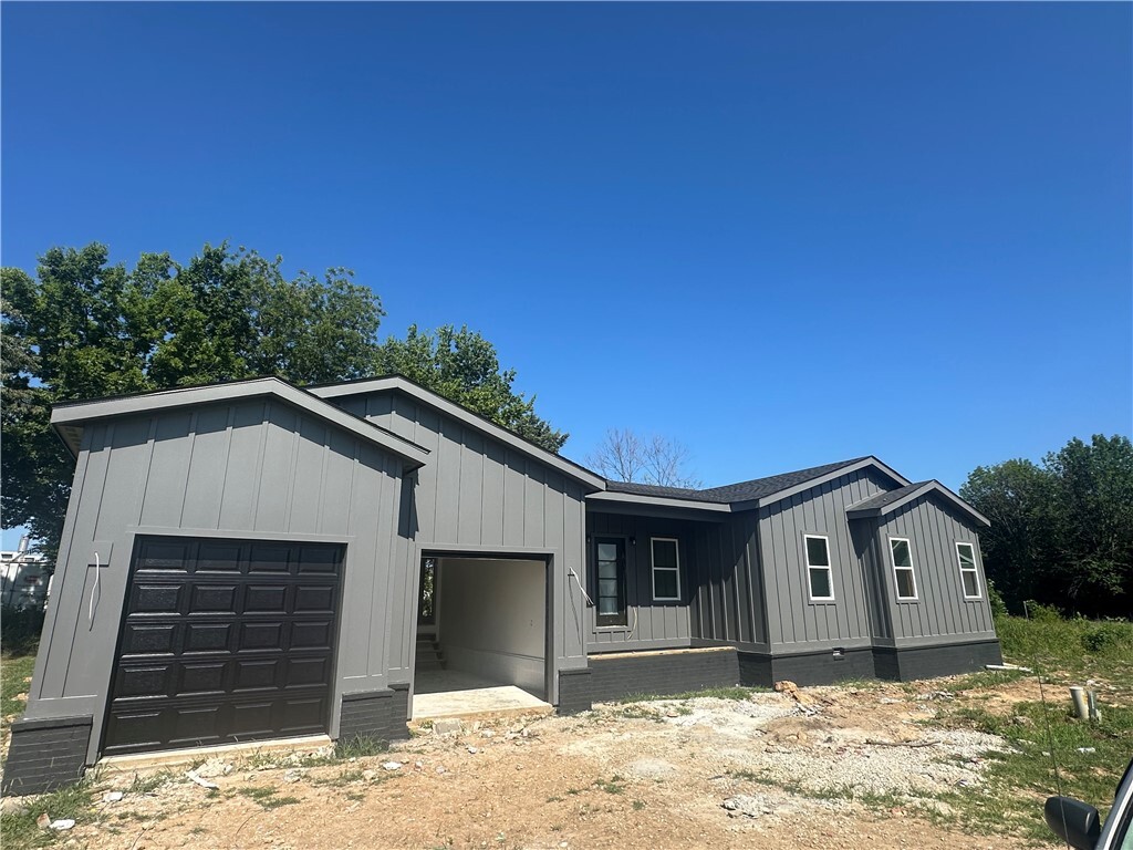 Property Photo: 825-00623-021 (To Be 202) Forest Avenue AR 72638