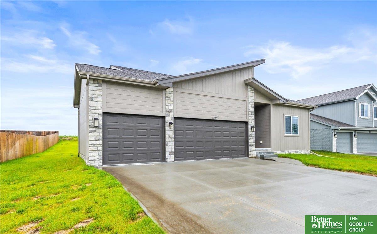 Property Photo:  13512 S 55 Street  NE 68133 
