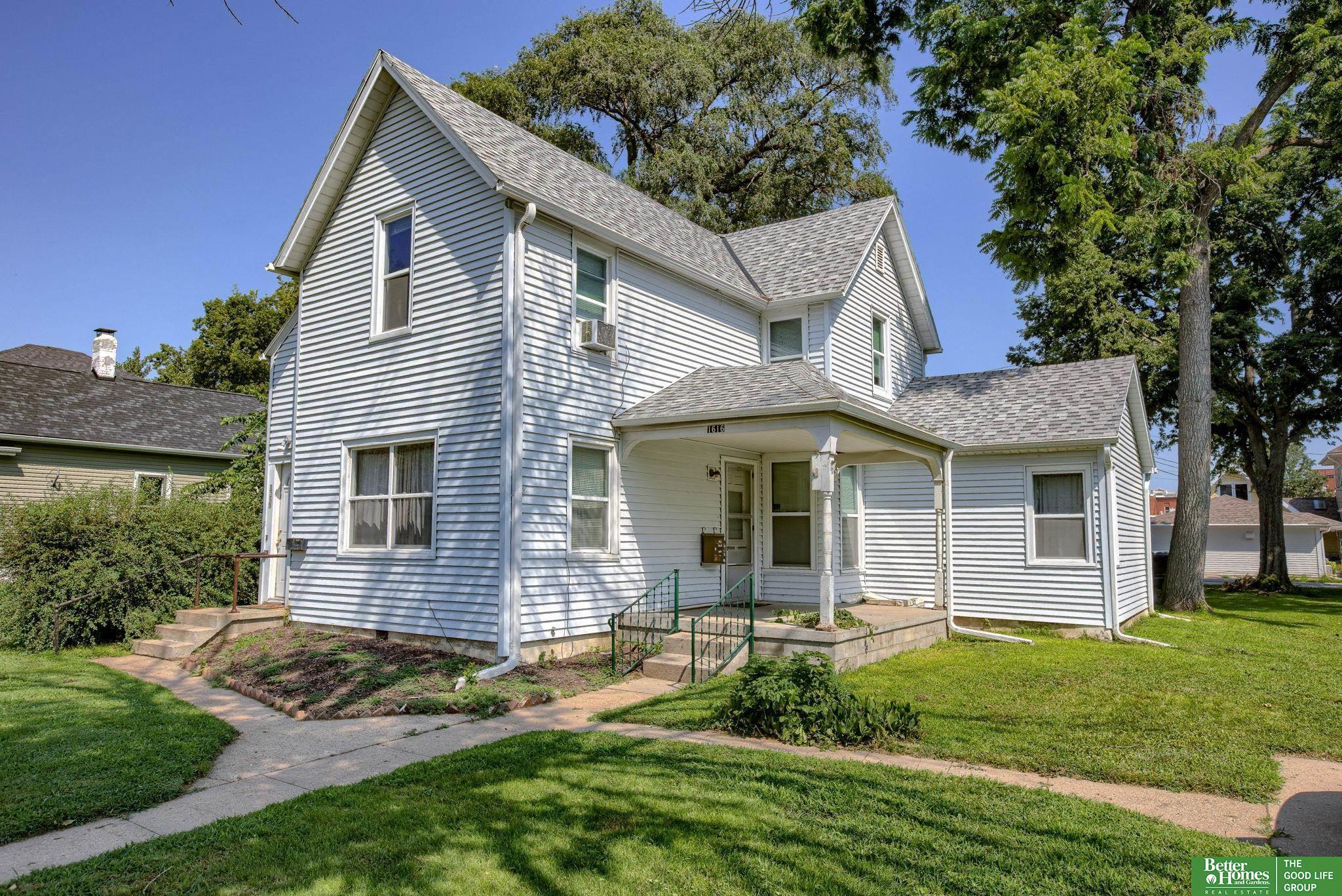 Property Photo:  1616 Grant Street  NE 68008 
