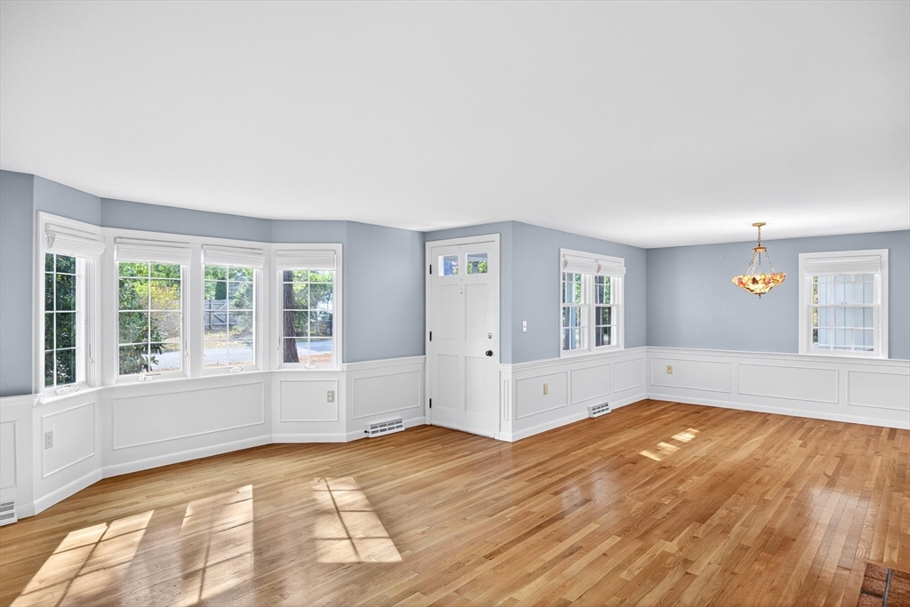 Property Photo:  6 Billingsgate Rd  MA 02664 