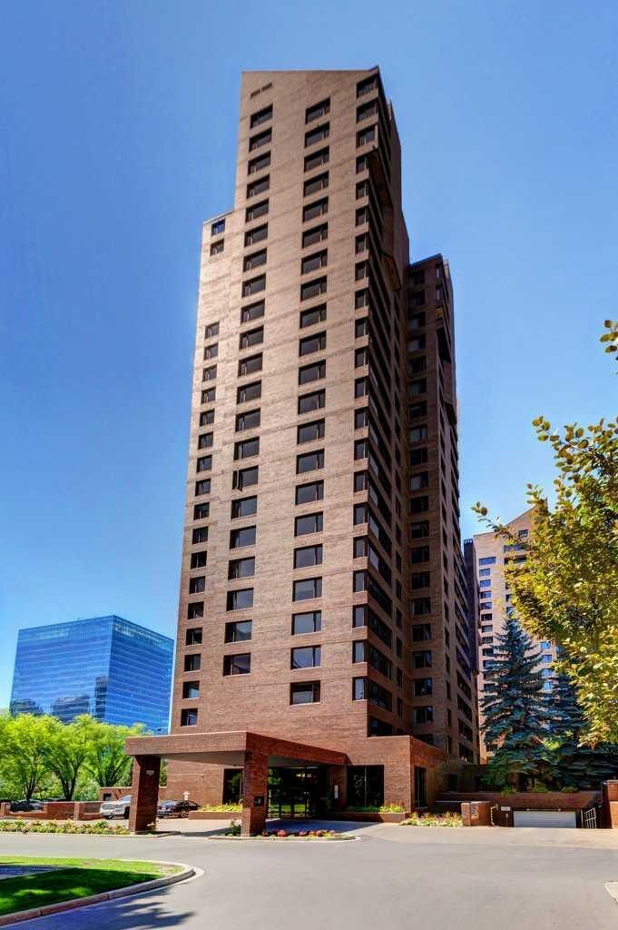 Property Photo: 500 Eau Claire Avenue SW 1102D AB T2P 3R8