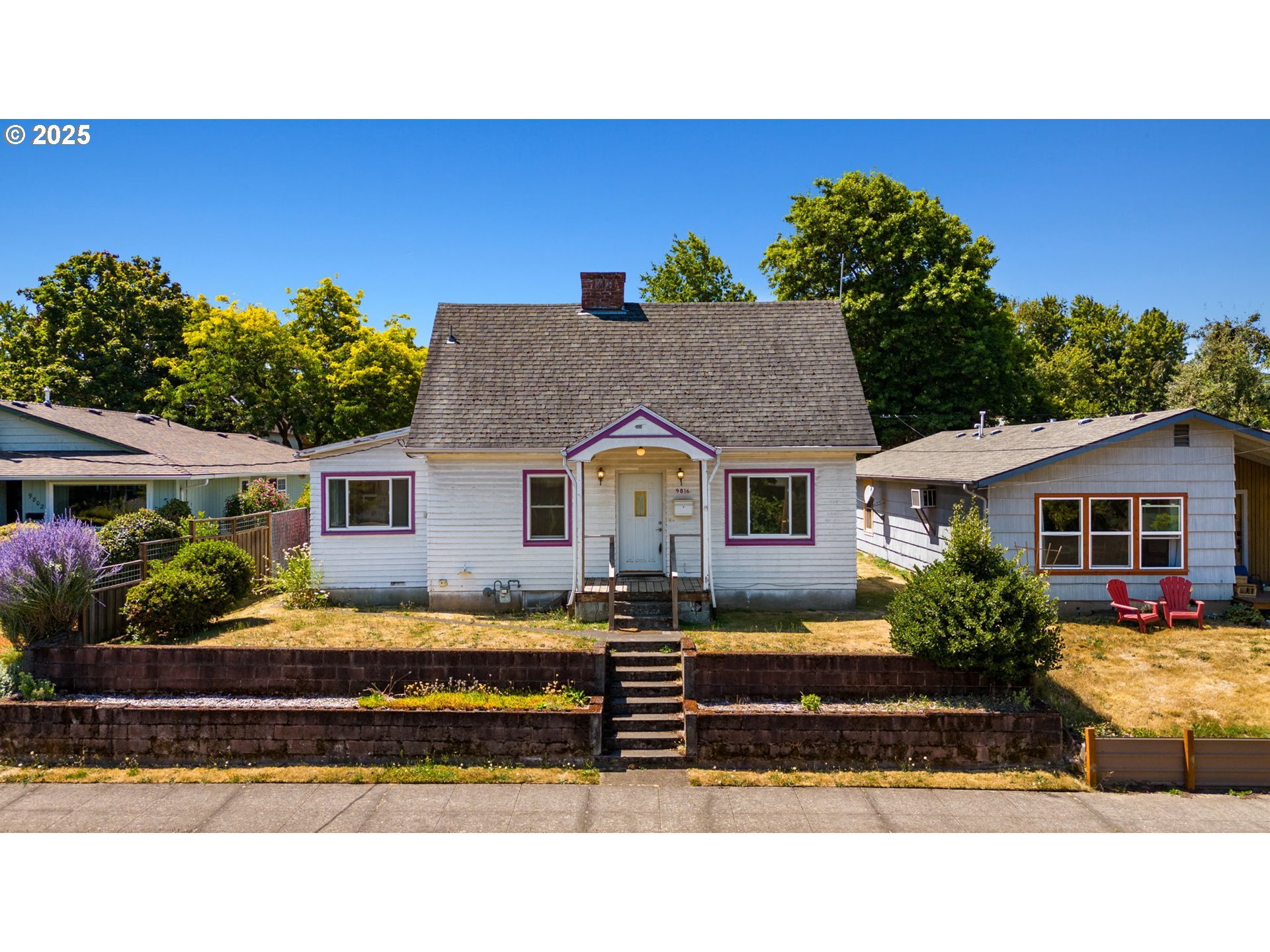 Property Photo: 9816 N Central St OR 97203