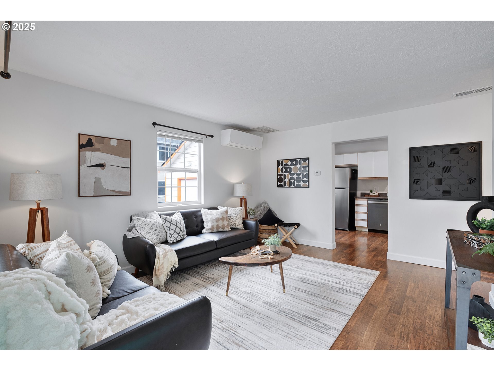 Property Photo: 8433 SE 67th Ave OR 97206