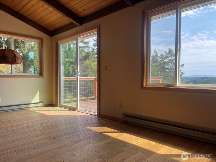 Property Photo:  470  Hillcrest Place 7  WA 98250 