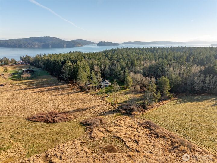Property Photo:  1372  Bakerview Road  WA 98261 