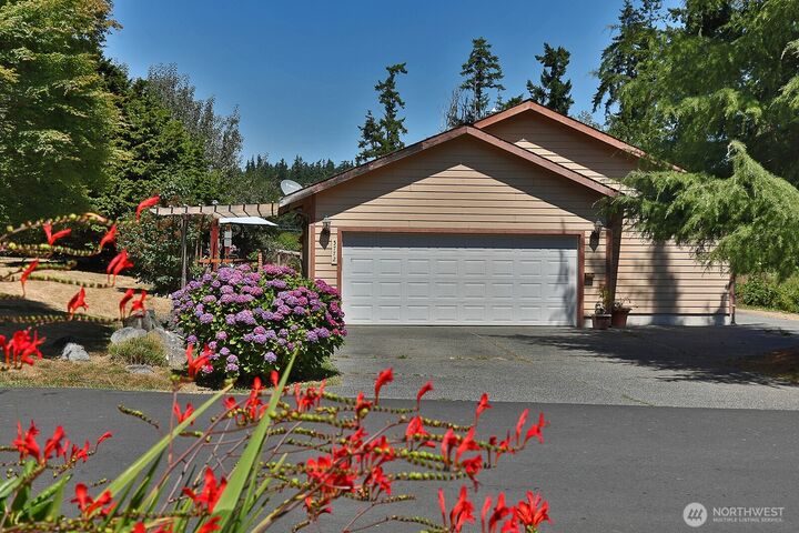 5772  Captain Vancouver Drive  Langley WA 98260 photo