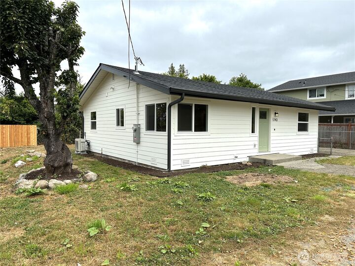 Property Photo:  1743 SE Crawford Road  WA 98366