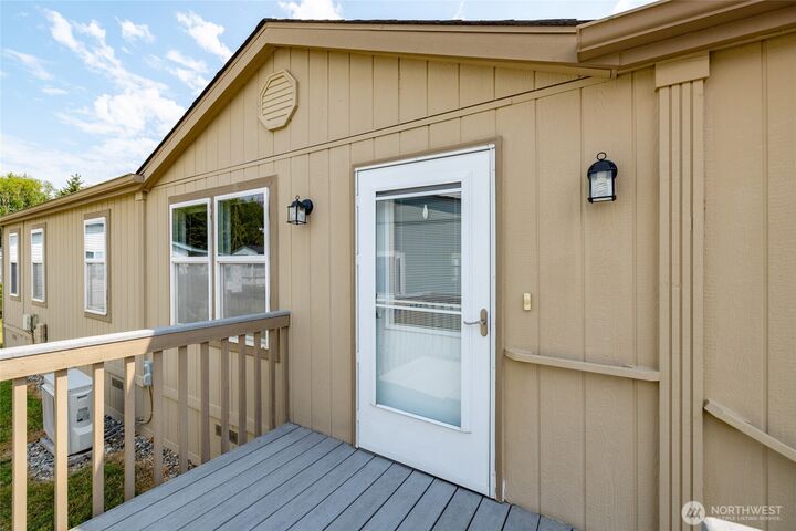 14727  43rd Avenue NE 100  Marysville WA 98271 photo
