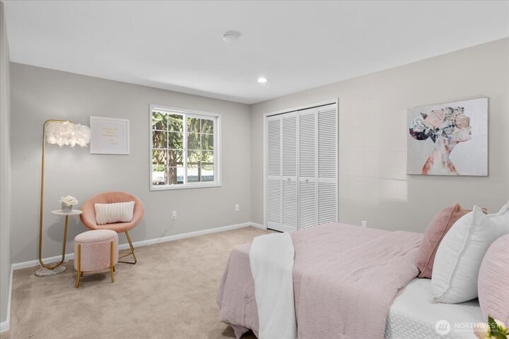 Property Photo: 1604 NE 186th Street WA 98155