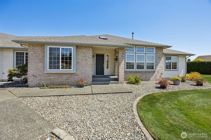 Property Photo: 2503 262nd Street Ct E WA 98387