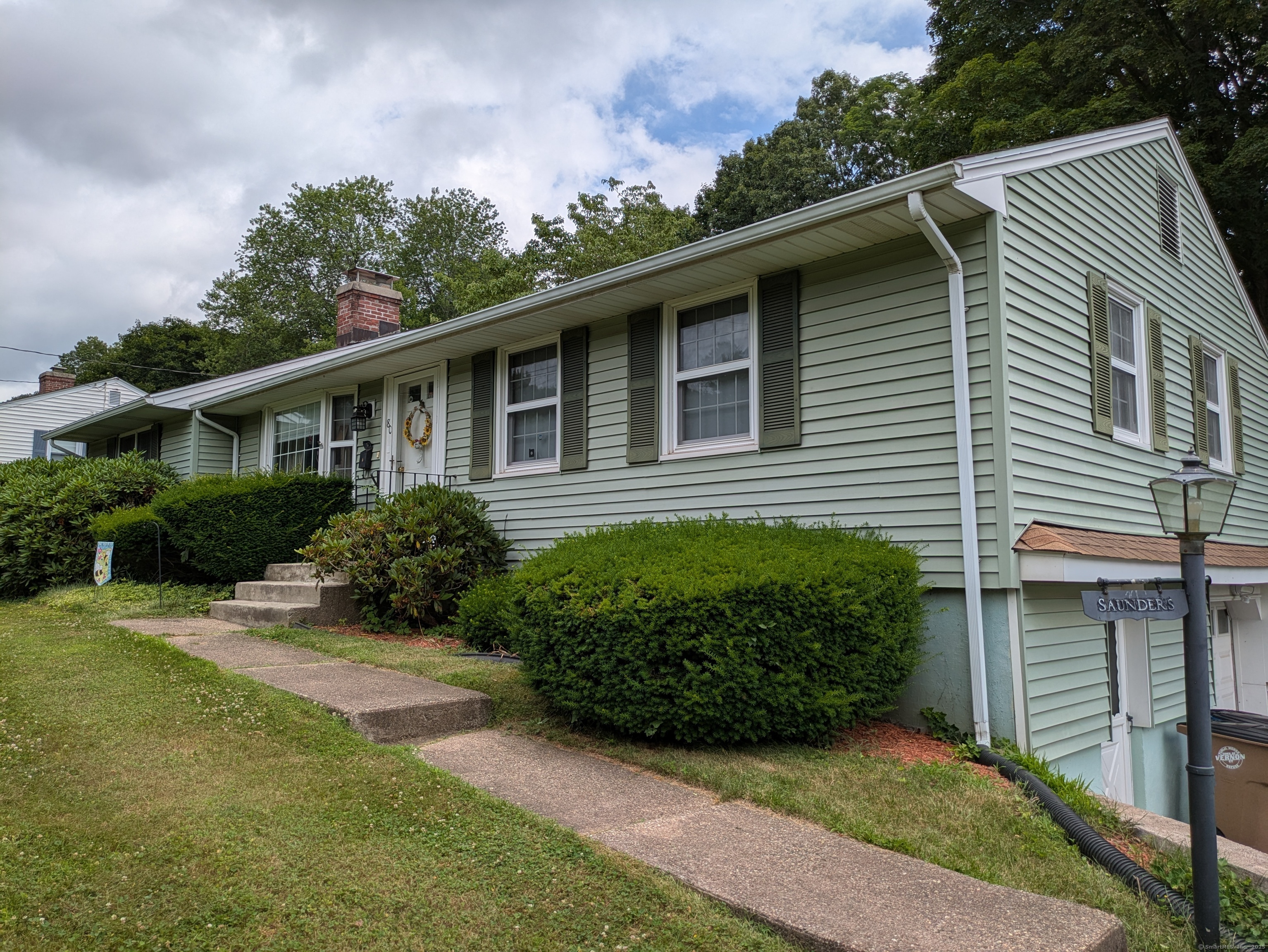 Property Photo:  80 Range Hill Drive  CT 06066 