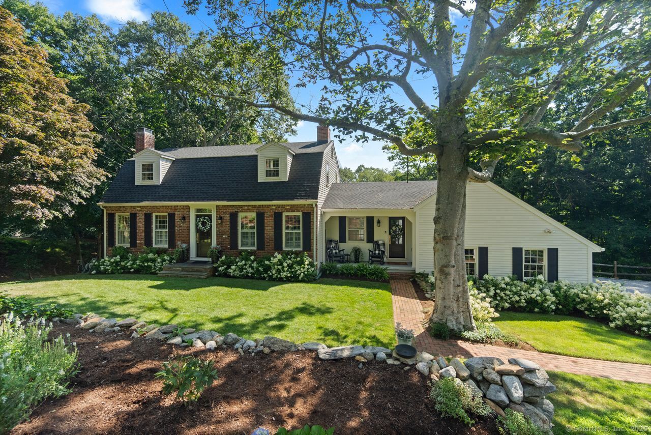 Property Photo: 15 Harbor View CT 06426