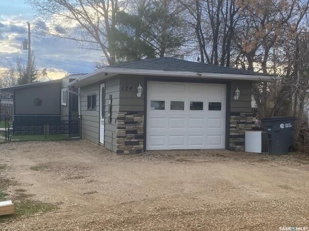 Property Photo: 124 Dogwood Street SK S0H 0S0