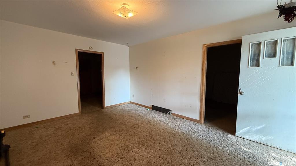 Property Photo:  941 109th Street  SK S9A 2E1 