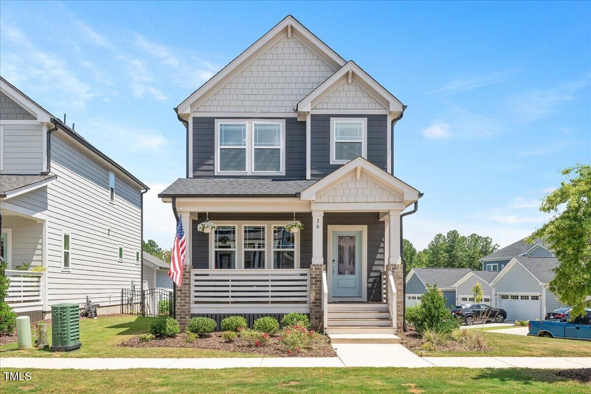 Property Photo: 36 Somerleigh Way NC 27312