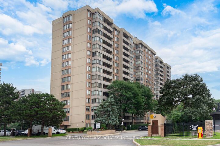 5 Lisa Street 402  Brampton ON L6T 4T4 photo