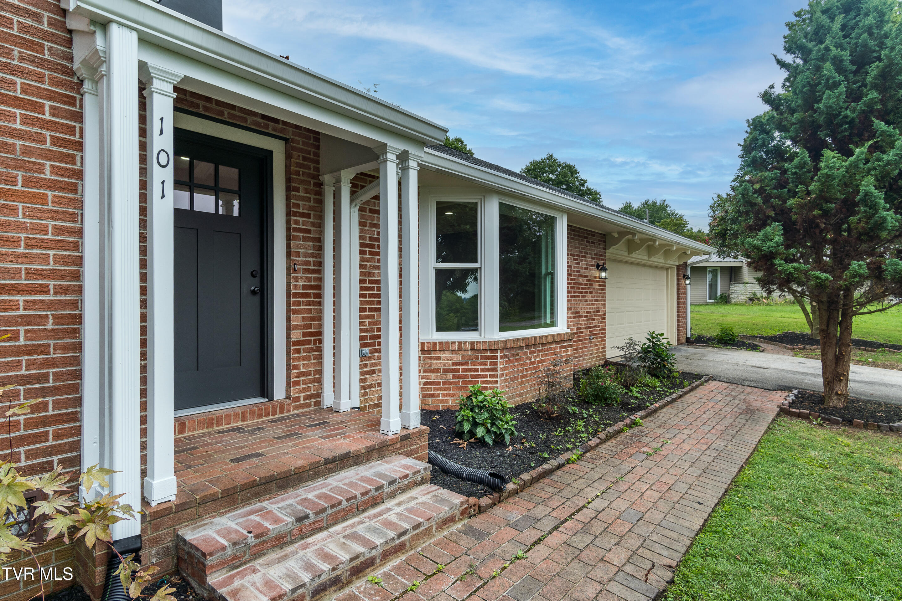 Property Photo:  101 McCormick Circle  TN 37745 