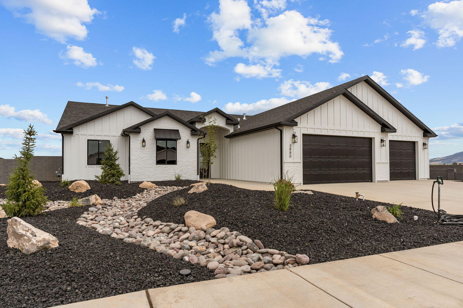 Property Photo: 3880 W 925 N UT 84721