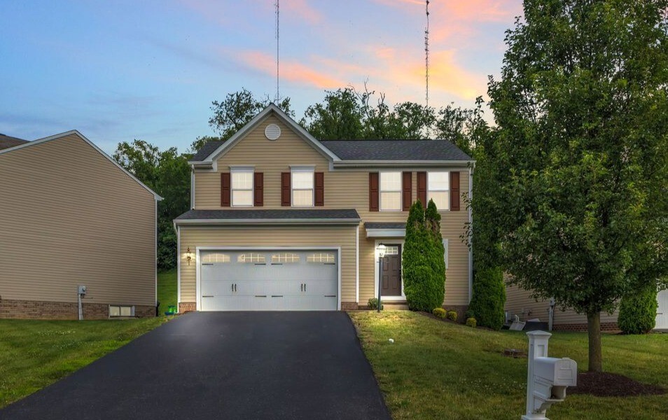 Property Photo: 1113 Towervue Dr PA 15227