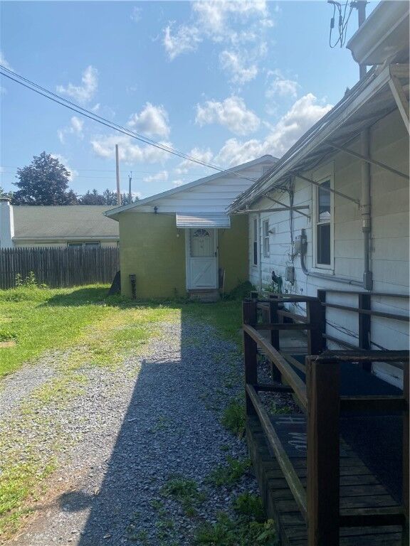 Property Photo:  825 Broadway Street  NY 14904 