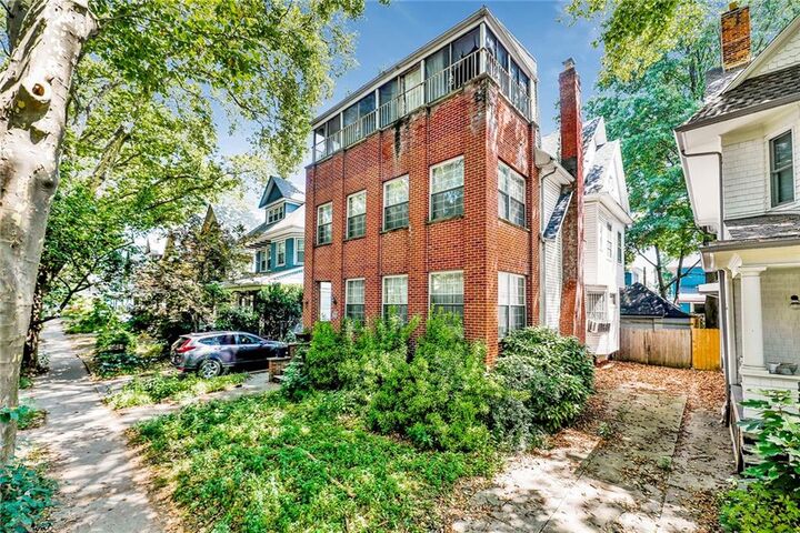 Property Photo: 511 Argyle Road NY 11218
