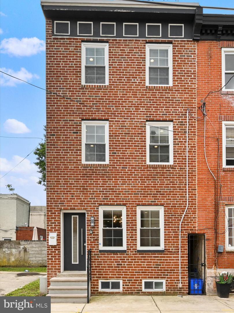 Property Photo: 1204 Montrose Street PA 19147
