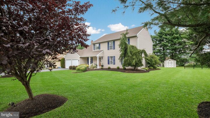 Property Photo: 1482 Overlook Road PA 19067