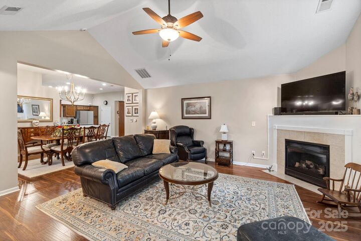 Property Photo: 2459 Coltsview Lane NC 28105