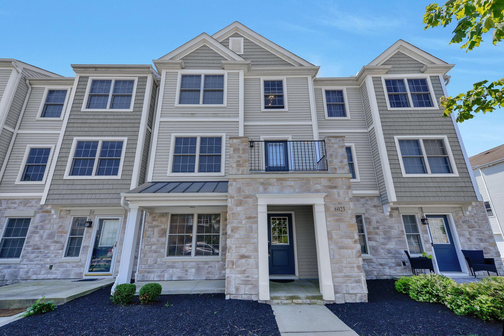 Property Photo:  6023 Canyon Creek Drive  OH 43016 