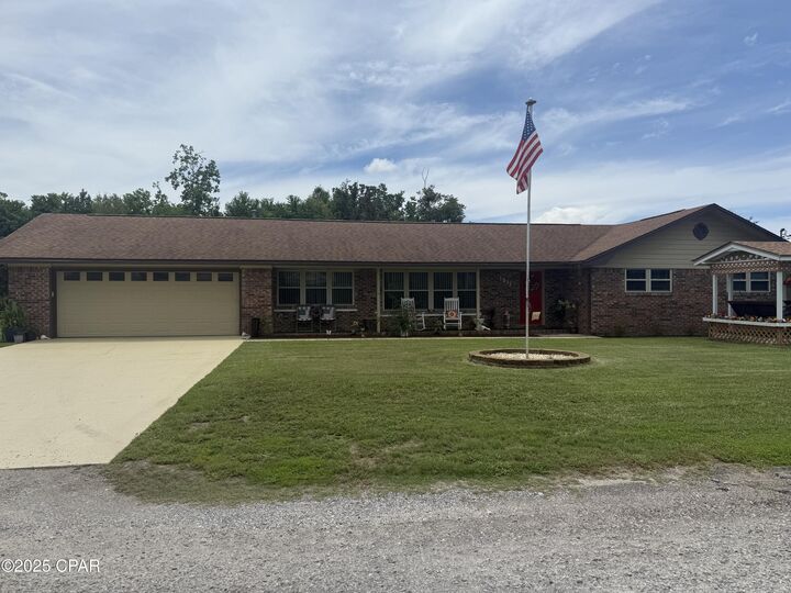 Property Photo:  1511 E 9th Street  FL 32444 