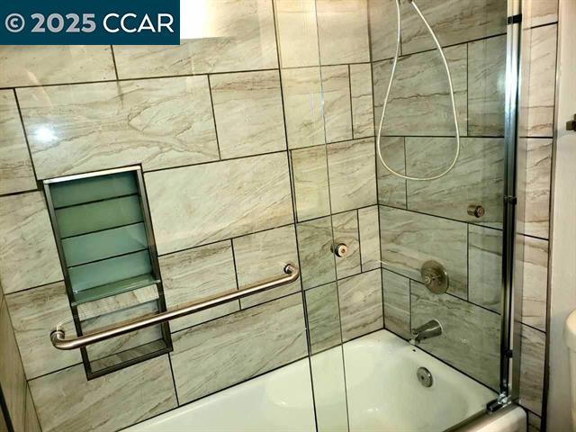 Property Photo:  2742 Oak Rd 200  CA 94597 