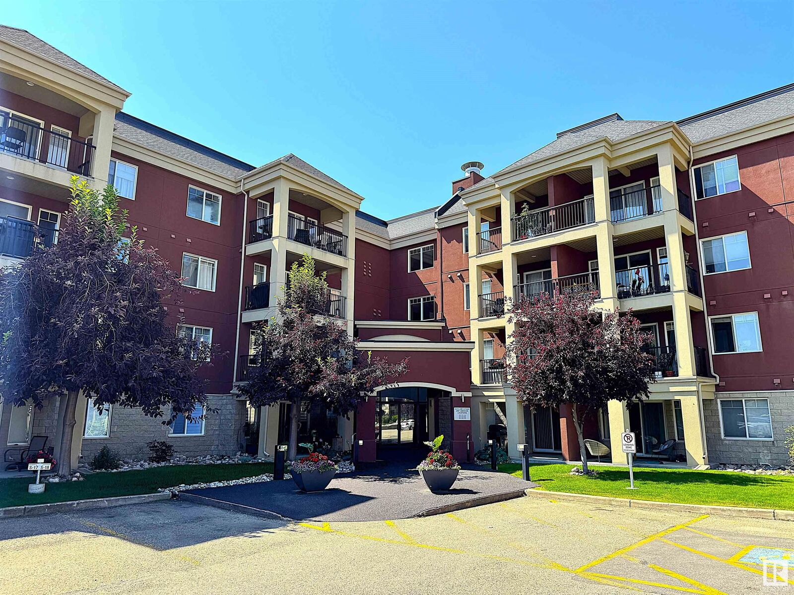 Property Photo:  300 Palisades Way 333  AB T8H 2T9 