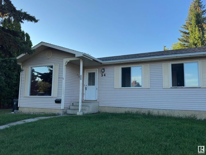 54 Mathias Avenue  Spruce Grove AB T7X 2S5 photo