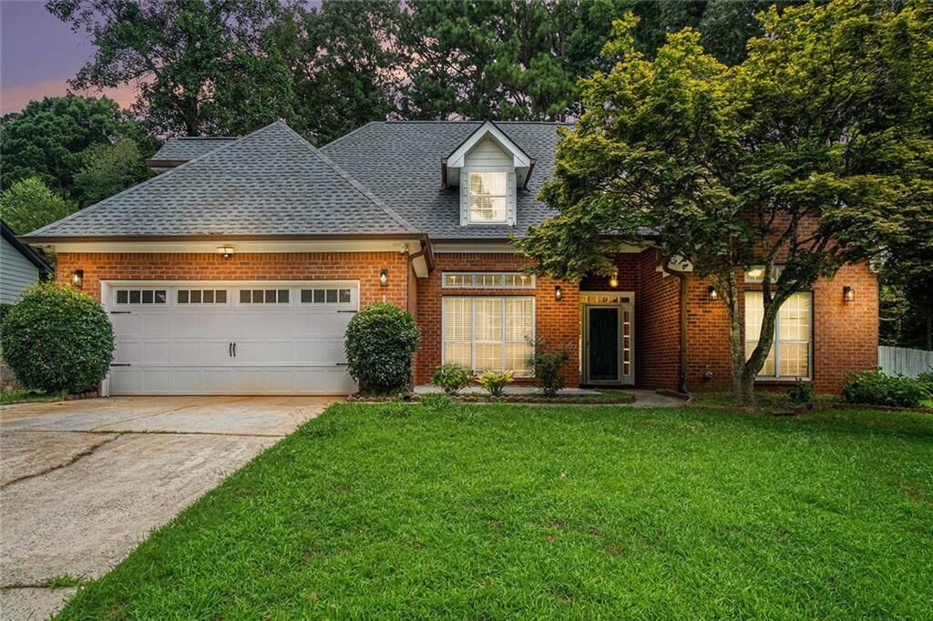 Property Photo:  1517 Heartwood Drive  GA 30043 