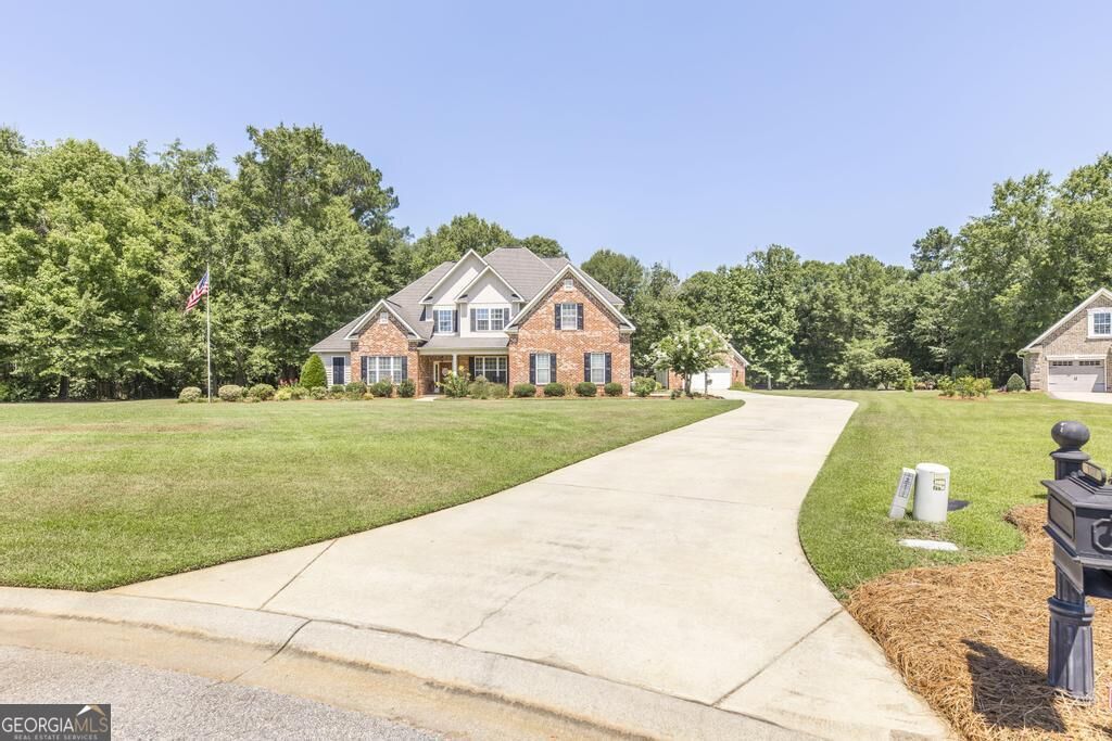 Property Photo: 107 Etowah Drive GA 31005
