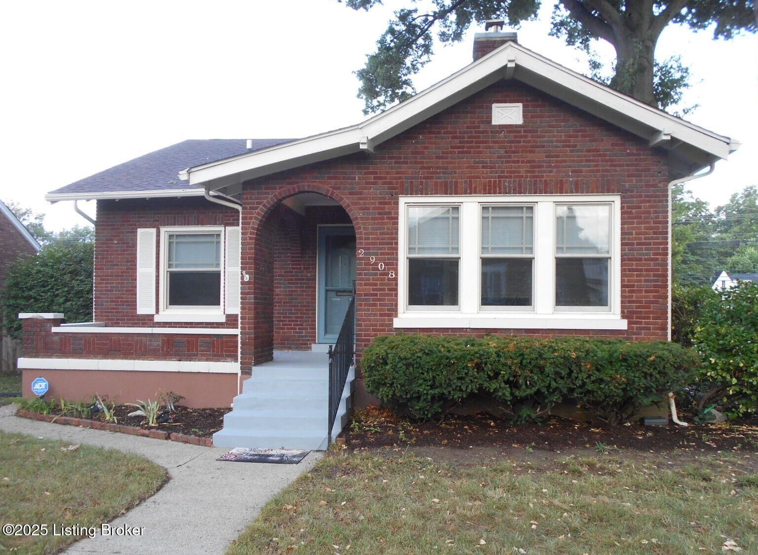 Property Photo:  2908 Beaumont Rd  KY 40205 