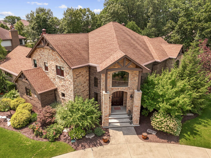 Property Photo: 701 Quinlan Court IN 46307