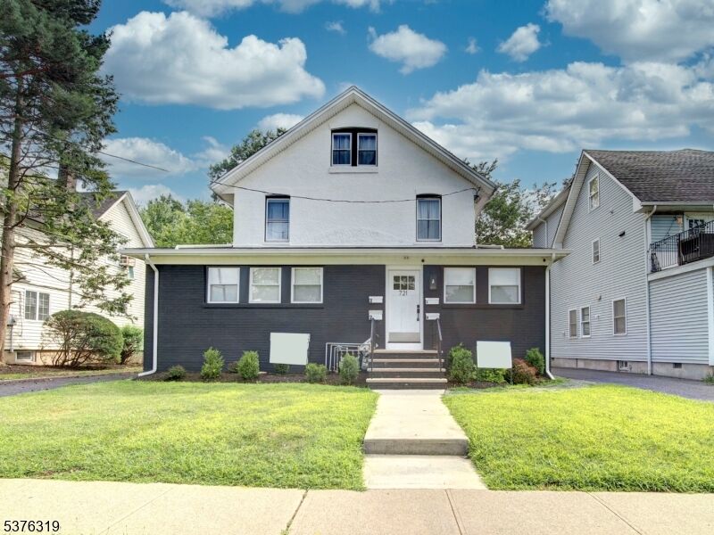 Property Photo:  721 N Wood Ave  NJ 07036 