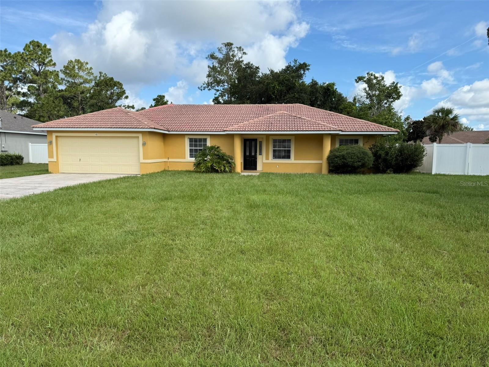 Property Photo: 6 Prince Manfred Place FL 32164