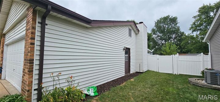 Property Photo:  6100 Daisyleaf Court  MO 63129 