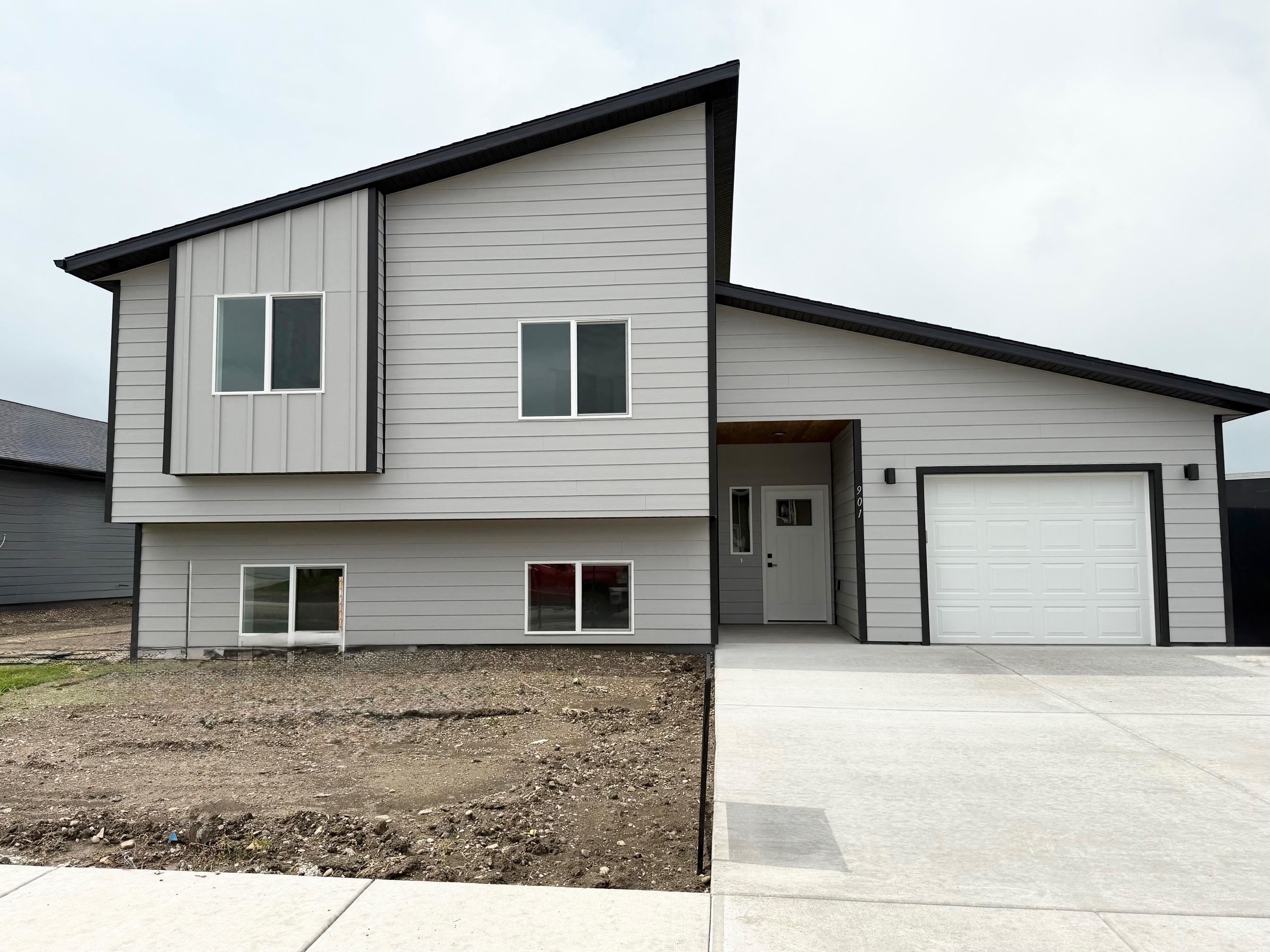 Property Photo: 901 Bennington Drive SD 57719