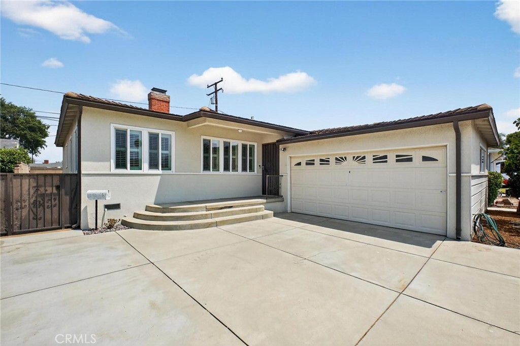 Property Photo:  16015 Arcturus Avenue  CA 90249 