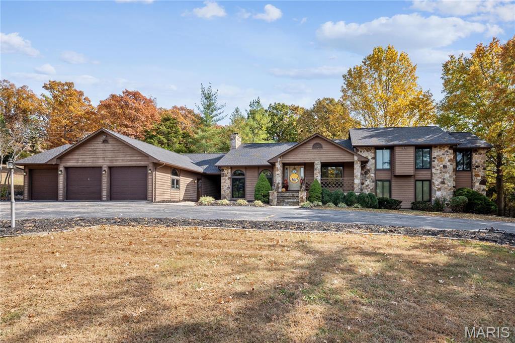 Property Photo: 515 Country Lane MO 63080