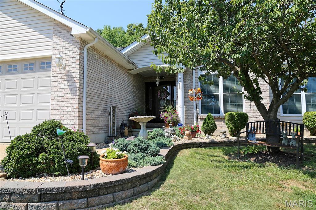 Property Photo: 6013 Kassel Court MO 63052