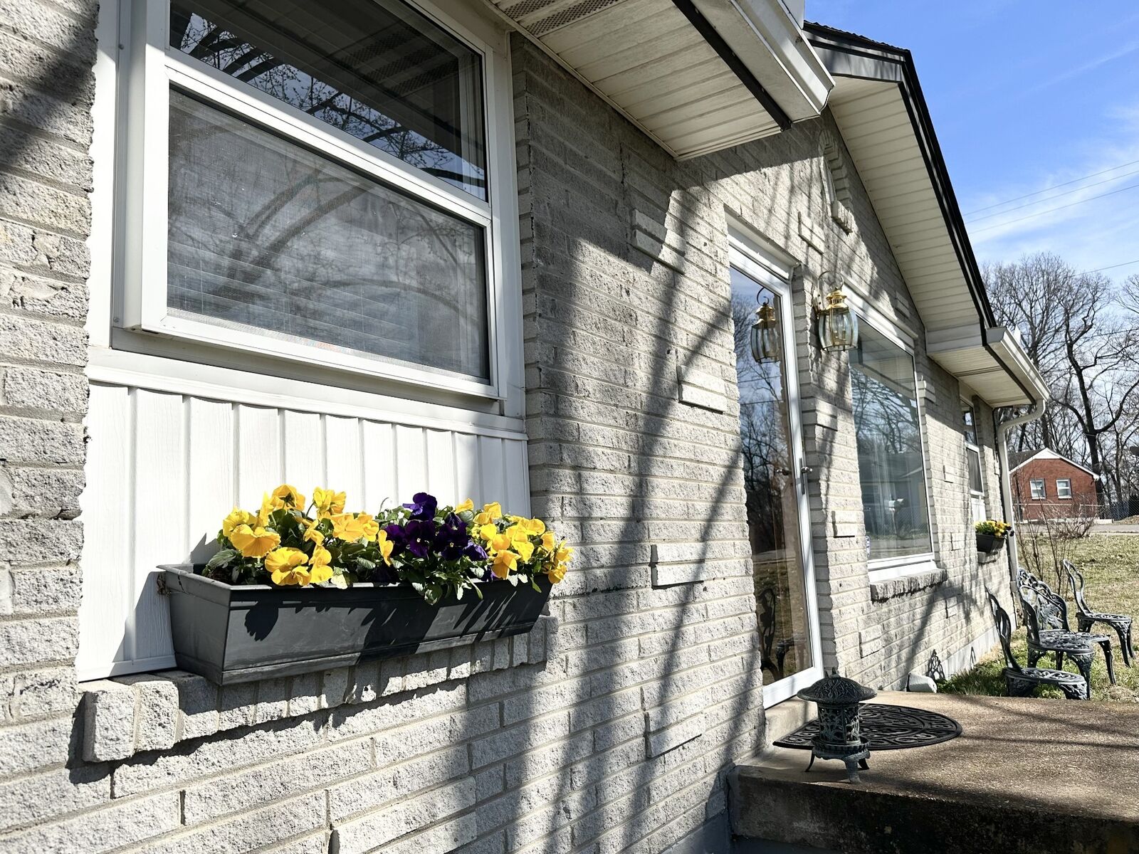 Property Photo: 208 Willow Ct TN 37211