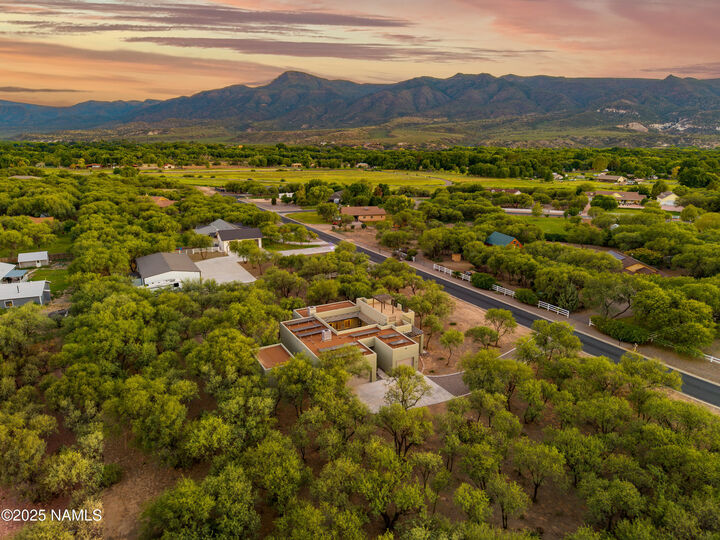 Property Photo: 2185 S Diamond Creek Lane AZ 86322