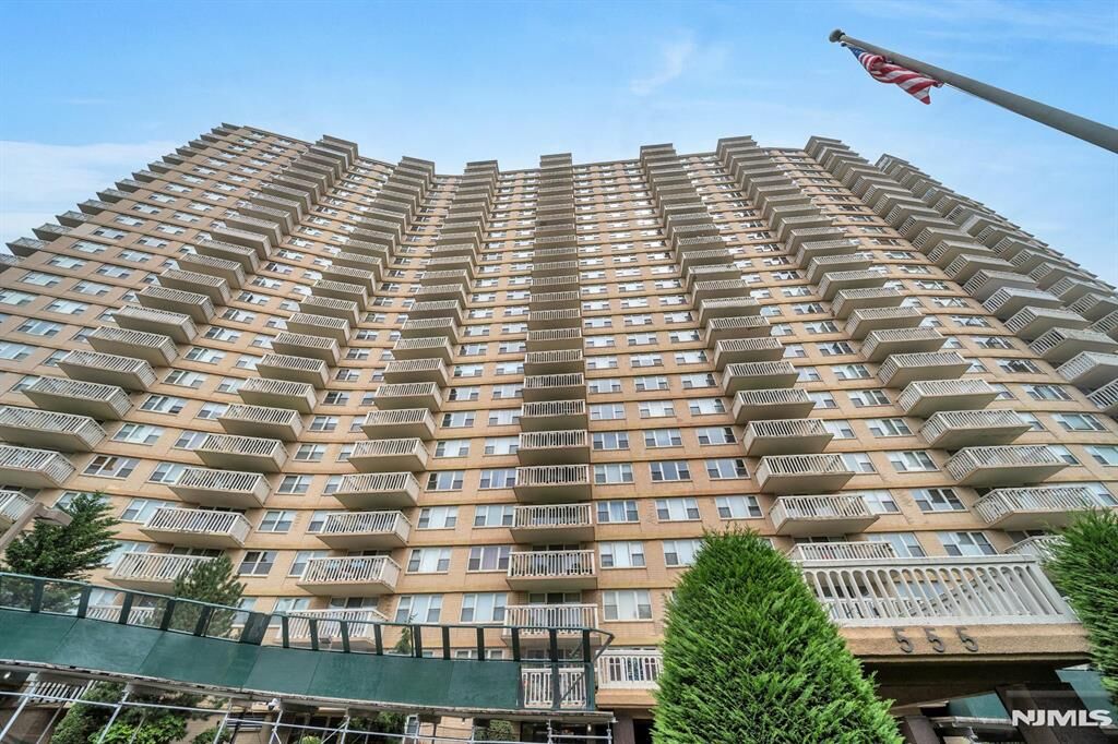 Property Photo: 555 North Avenue 23S NJ 07024