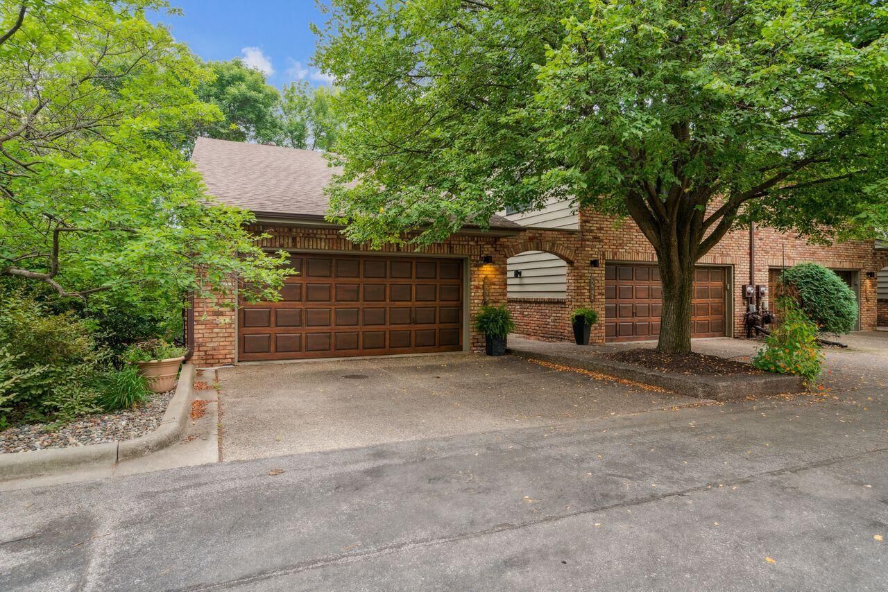 Property Photo: 5539 Village Drive MN 55439